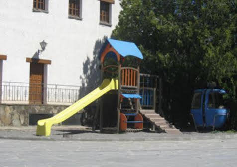 Hotel Anaya Puente la Reina de Jaca Exterior photo